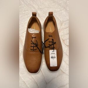 Express dress shoes leather size 9 NWT NEW